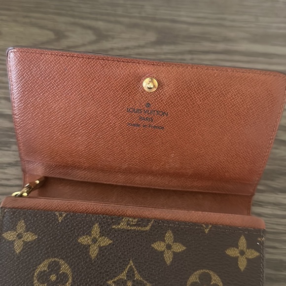 Louis Vuitton Tresor Trifold Monogram Wallet - Picture 5 of 13